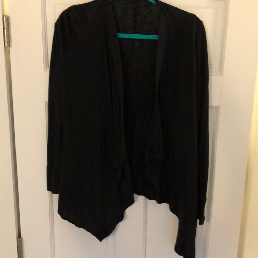 Blk Small Cardigan, lightweight, great used cond.